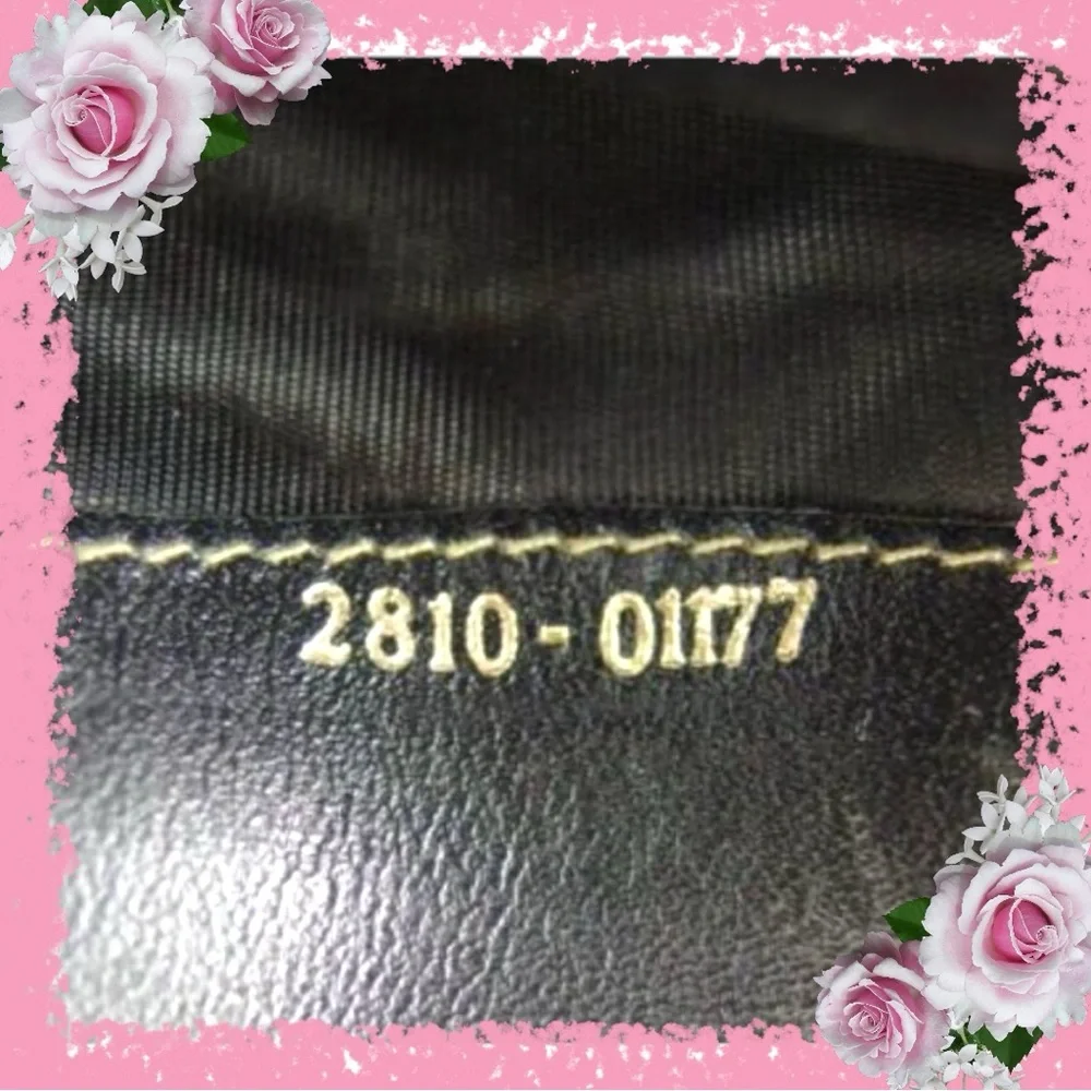 🎀Host Pick🎀 Fendi 1980’s Pecan Beige Pattern Penguin Continental Wallet - Picture 9 of 9